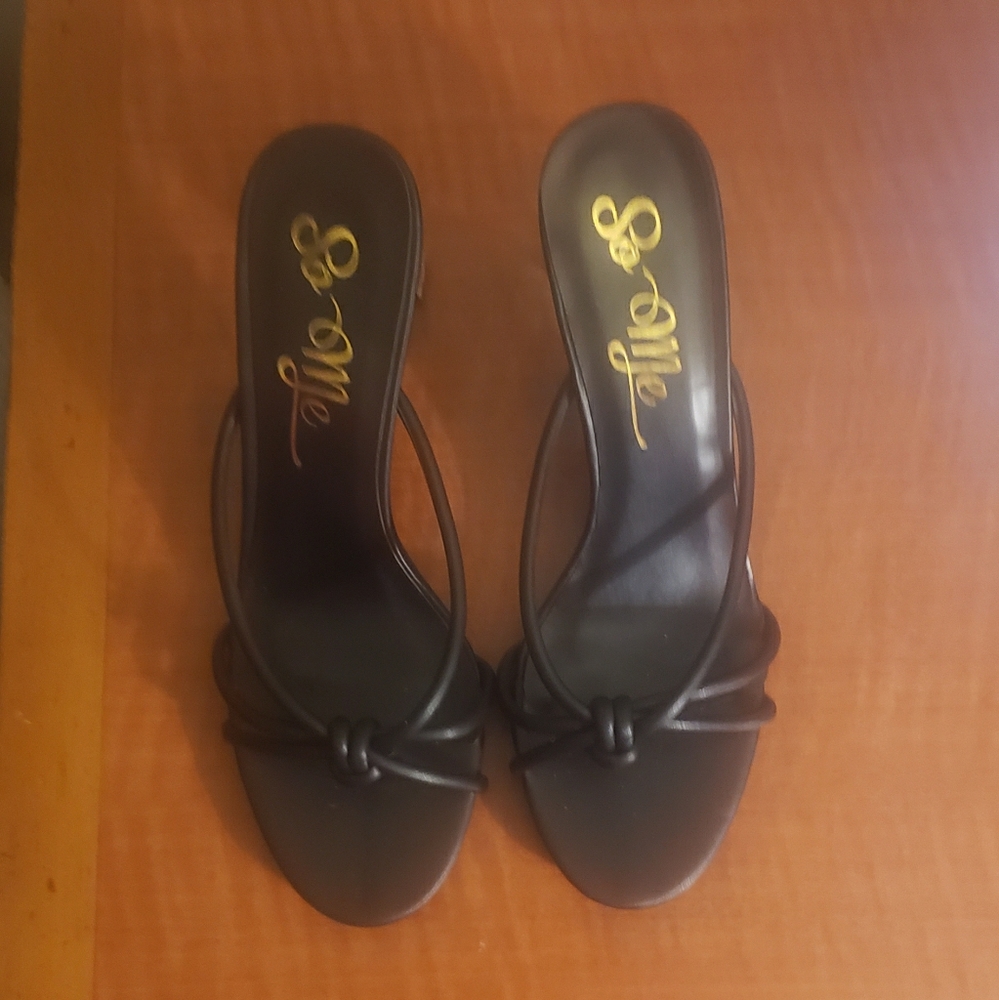 Black Mid Heels